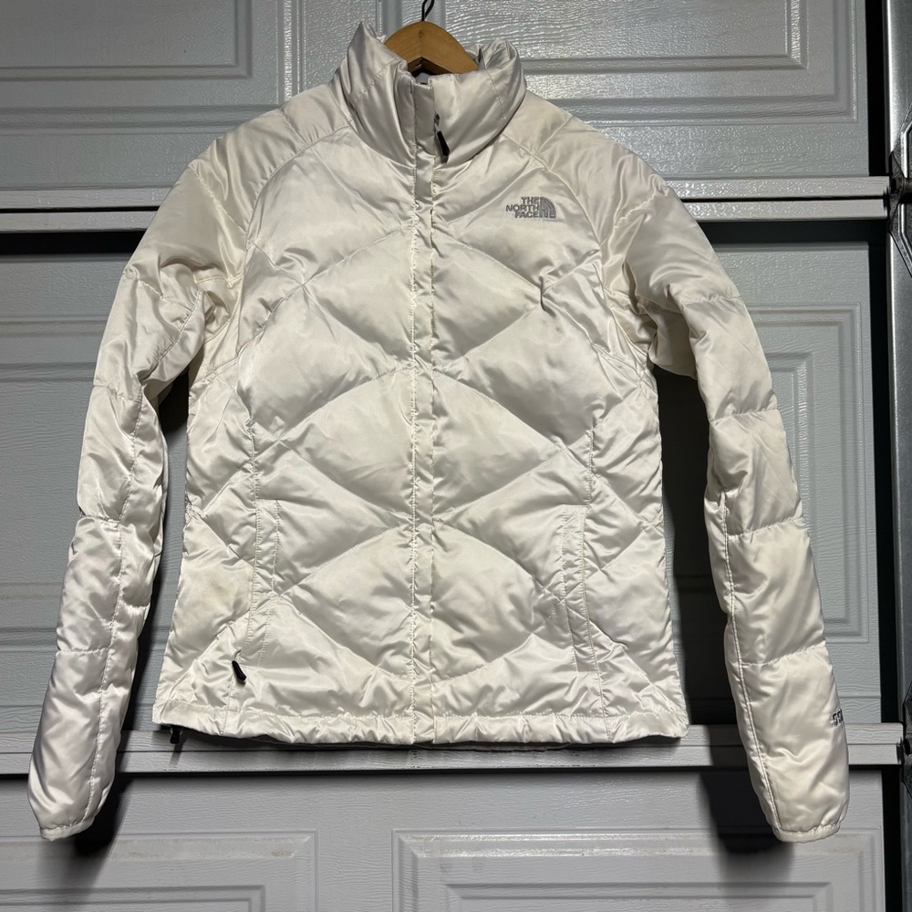 The North Face Women's White Puffer Jacket size m